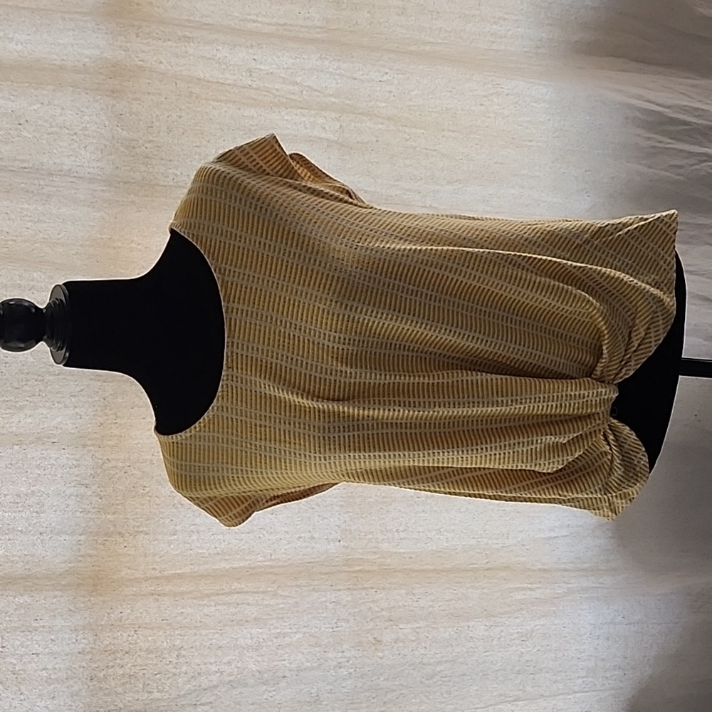 W5 Yellow and White Striped Short Sleeve Top